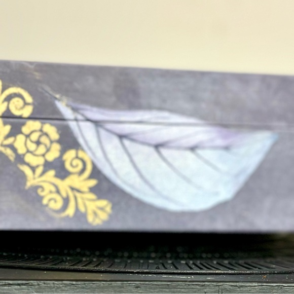 Violet Painted Vintage Jewelry Box - Picture 10 of 14